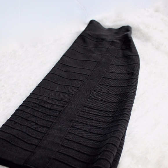 Rock & Republic Black Knit-Skirt - Picture 4 of 7
